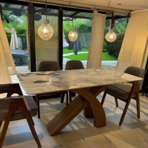 Gana 160/80 et Chaises Alpha Noyer