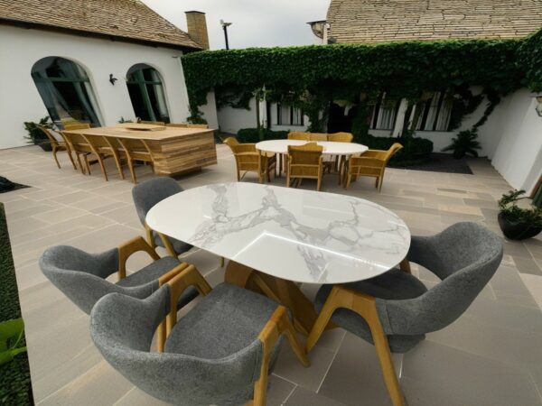 Table GANA Ovale et 6 chaises Alpha Chene